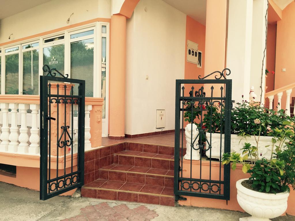 Apartments Delfin Ülgün Dış mekan fotoğraf