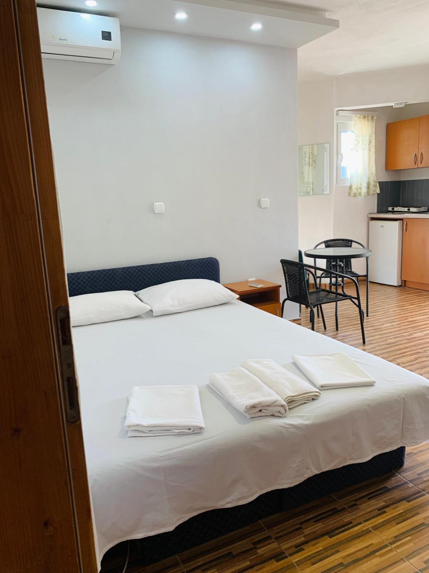 Apartments Delfin Ülgün Dış mekan fotoğraf